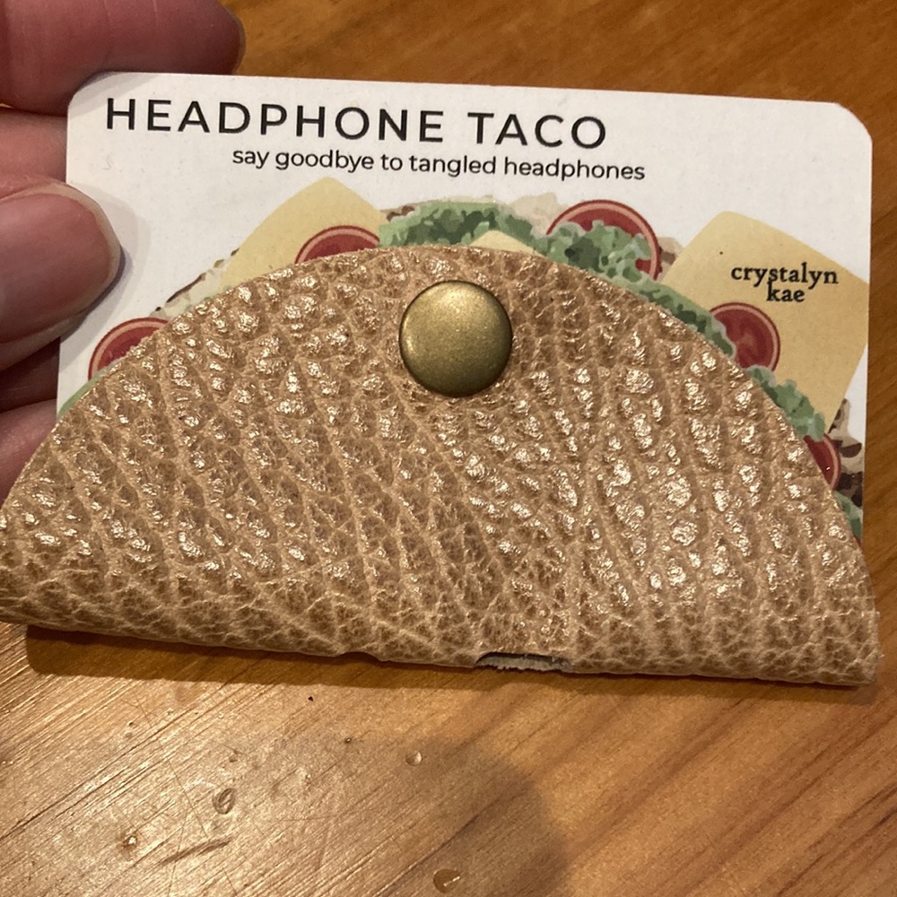 New! CRYSTALYN KAE Animal Print Headphone Tacos Cord Detanglers! Leather Grain